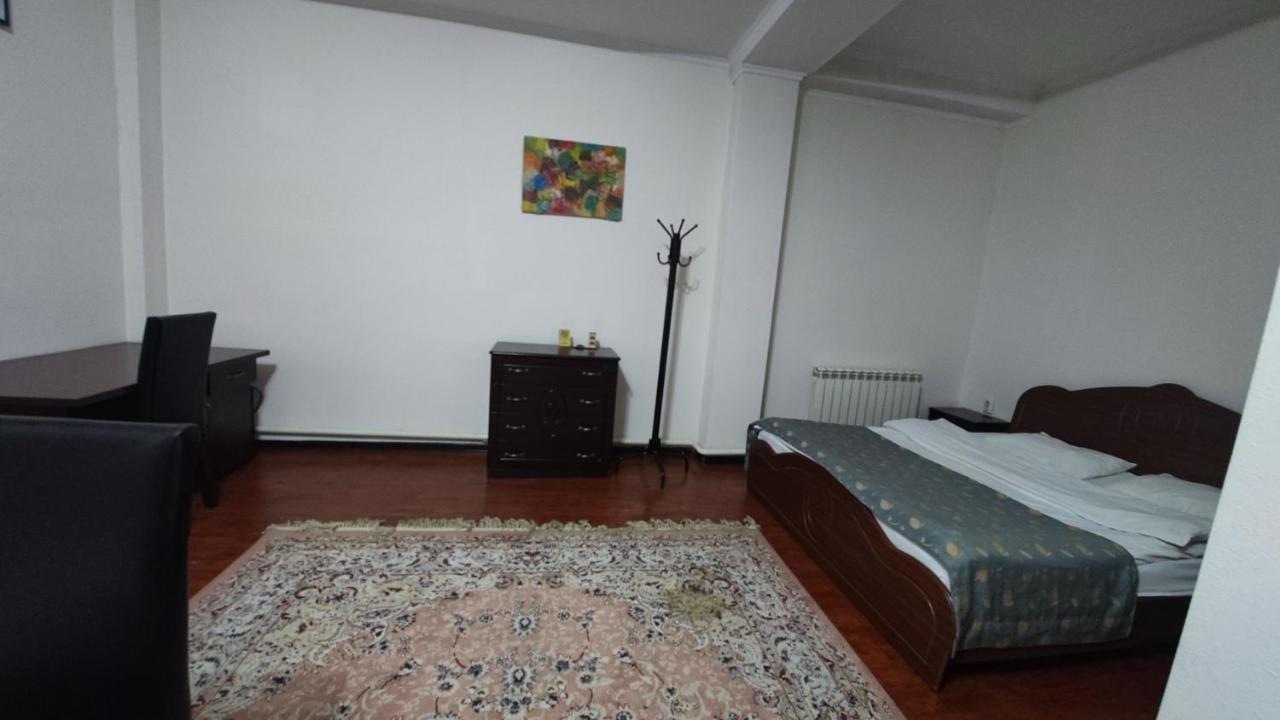 Bishkek Villa Hotel Luaran gambar