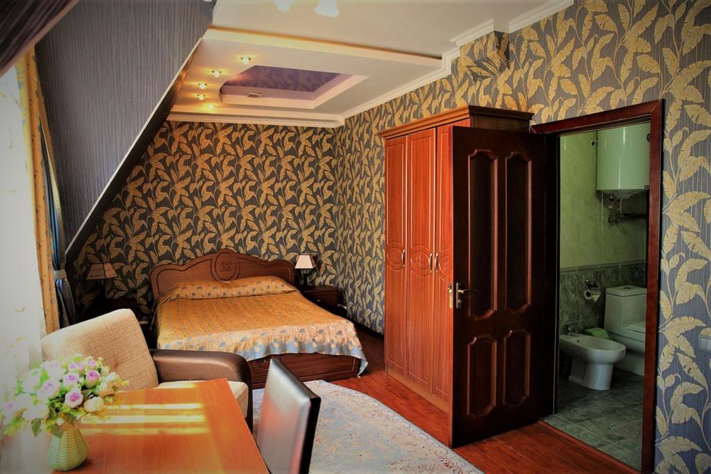 Bishkek Villa Hotel Luaran gambar